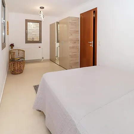Luxurious 4-bedroom With Private Pool In Kassandra, Halkidiki Paliouri