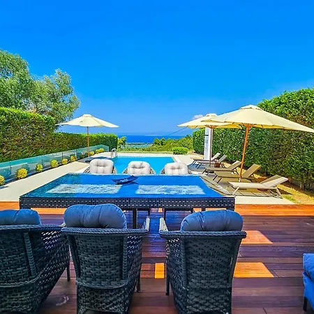 Luxurious 4-bedroom With Private Pool In Kassandra, Halkidiki